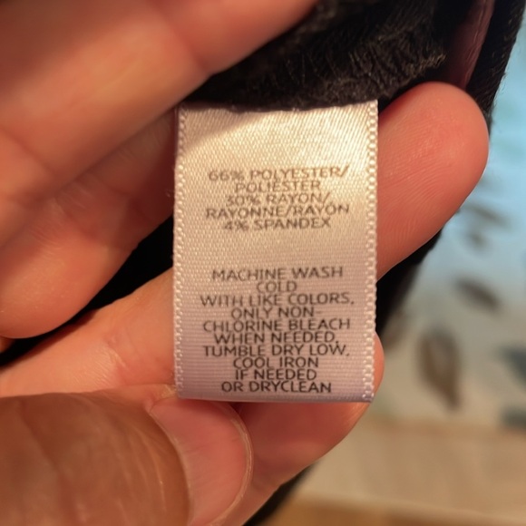 Ann Taylor Loft sz 4 Julie Trouser Career pants black. Front and back pockets - Picture 10 of 10